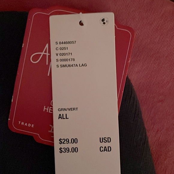 Urban Outfitters LA Beanie Hat - Picture 2 of 2